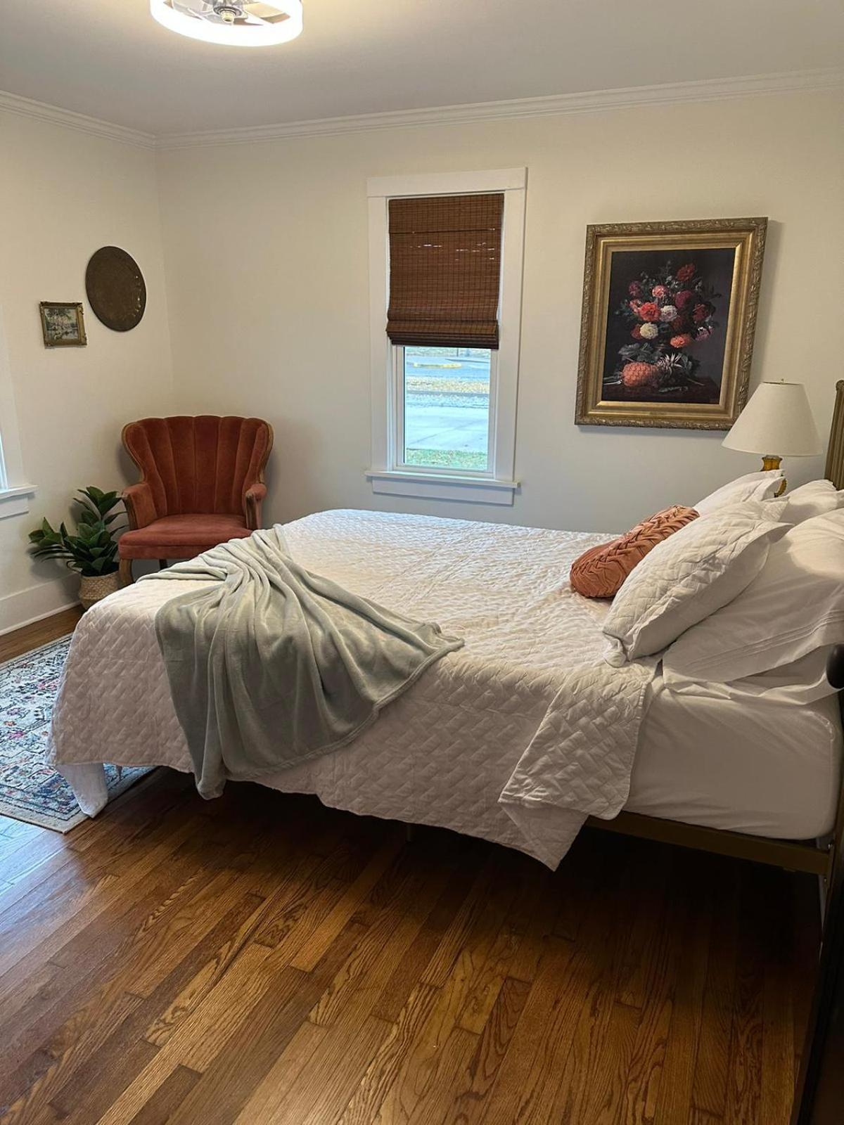 Crabapple Cottage Hesston Экстерьер фото